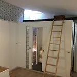 Small House In Belleville Paris